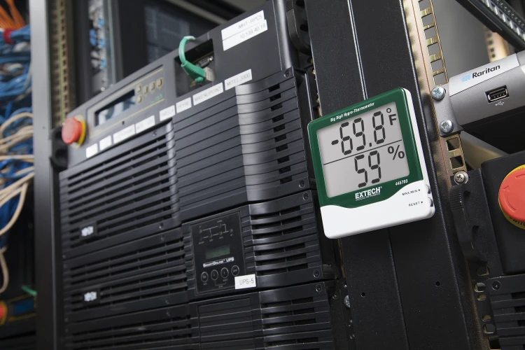 445703_serverapp.jpg